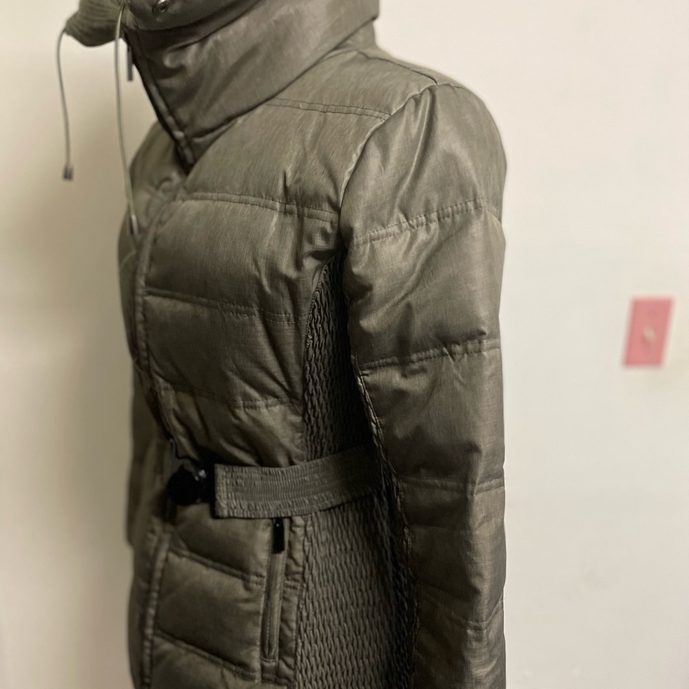 Winter Jacket Size Medium - image 7